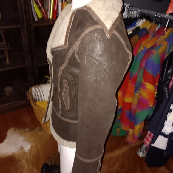 Shearling jacket - Picture 3 of 6